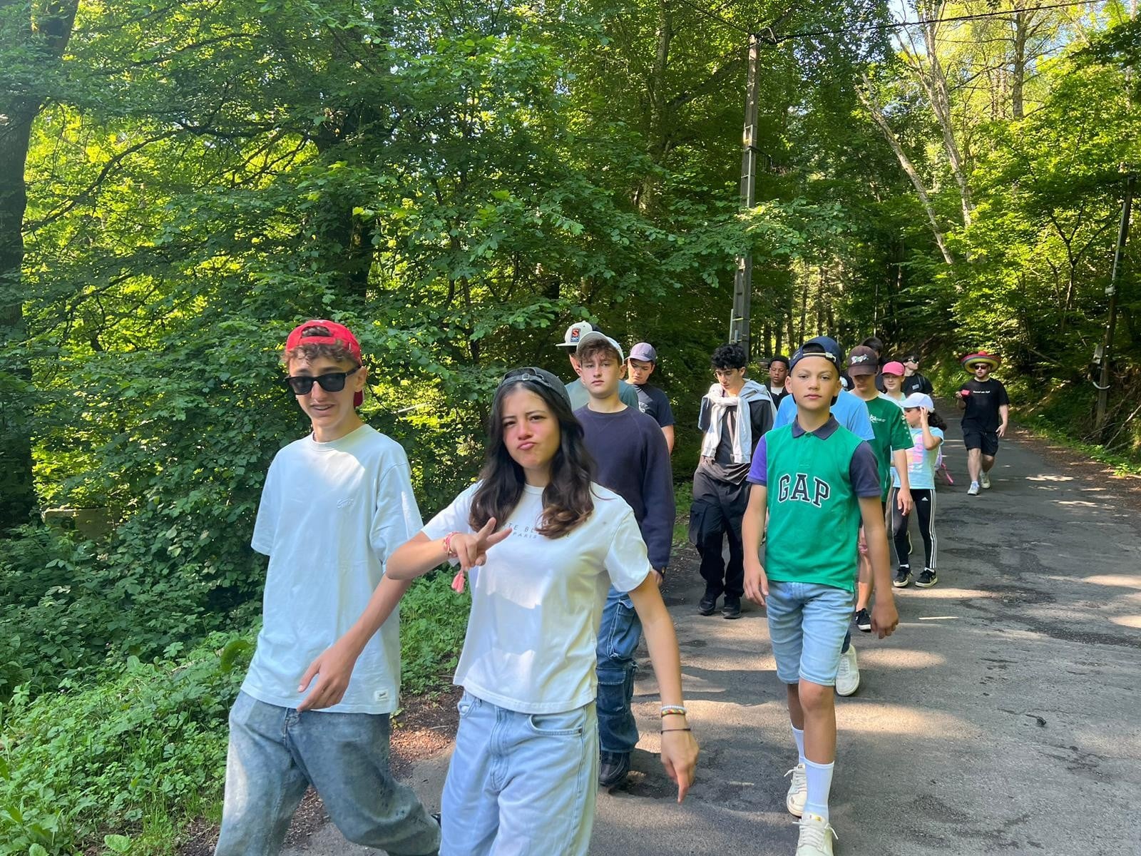 Enfants participant aux activités du matin, de l'après-midi et aux veillées du soir