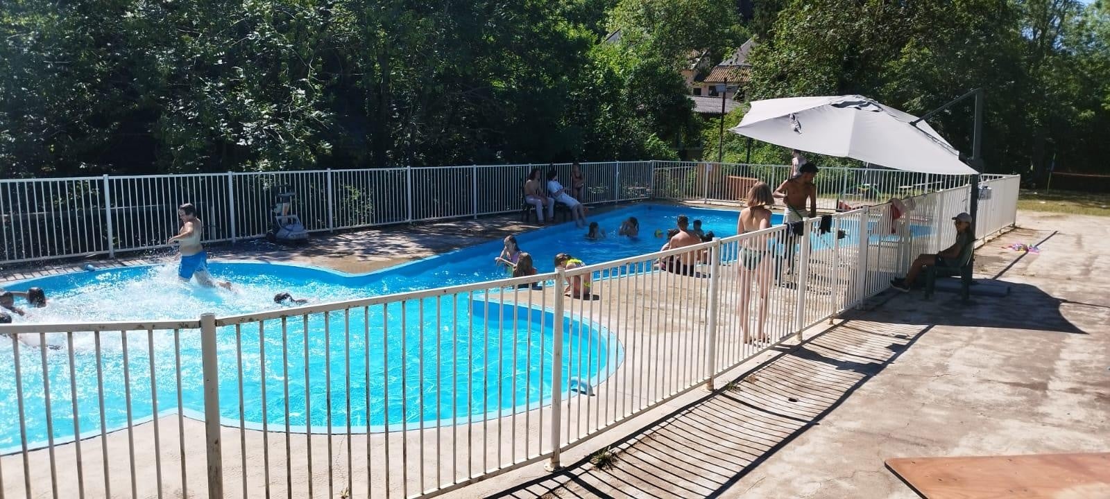 Jeux et jouets personnels autorisés mais objets de valeur déconseillés pour éviter pertes