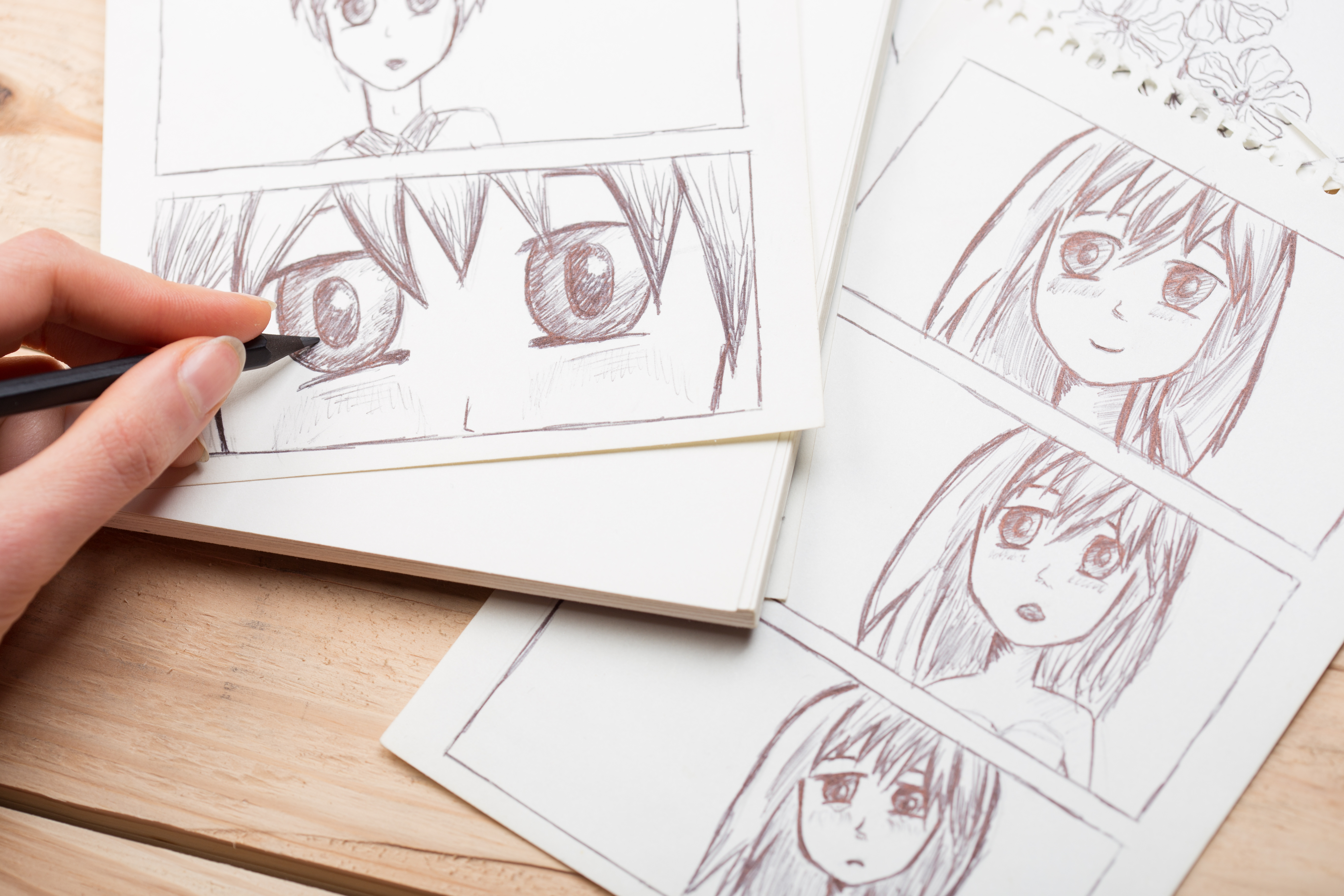 Atelier création de personnages manga pour enfants en colonie de vacances créative