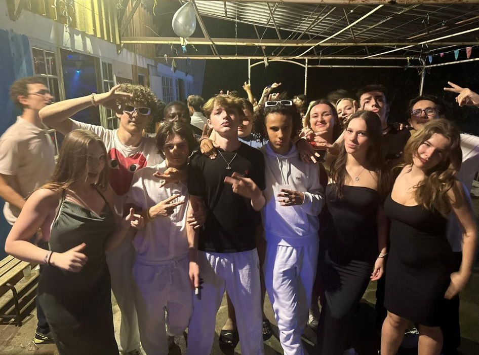 Atelier quizz musical pour adolescents durant un stage multiactivités gocolo