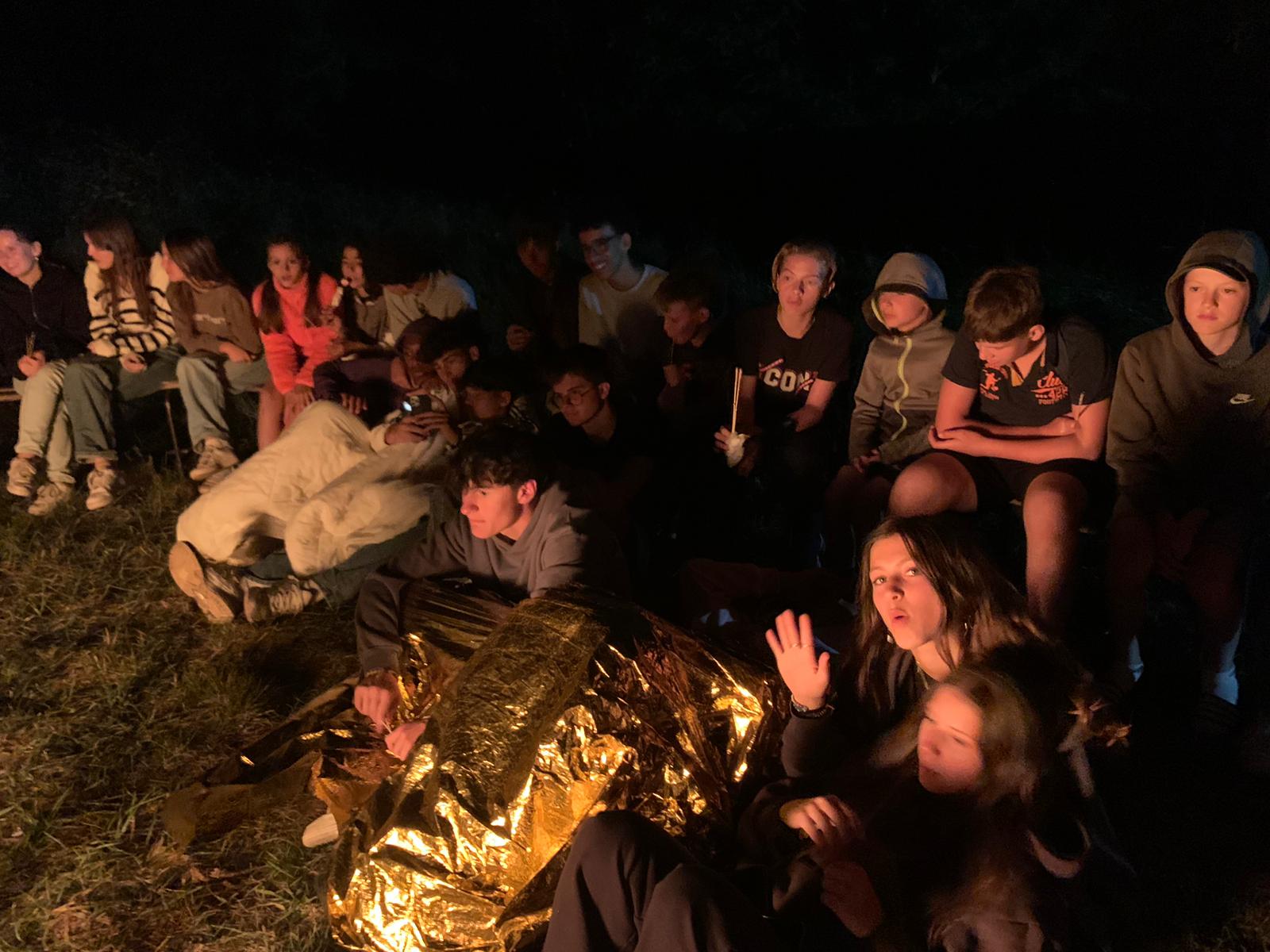 Atelier course d'orientation pour jeunes de 12 à 17 ans durant un séjour multiactivités